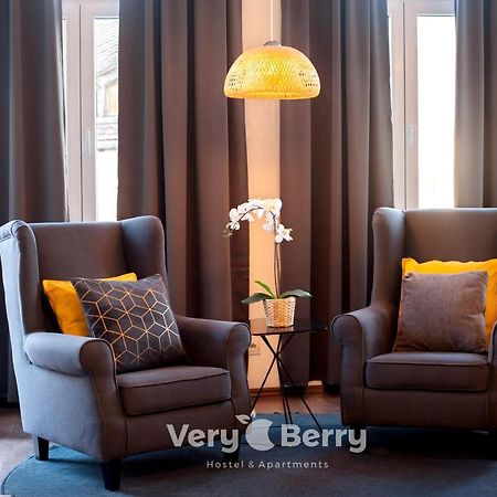 Very Berry - Garbary 27 - Apartament Z Balkonem, Old City, Check In 24H Apartment Познан Екстериор снимка