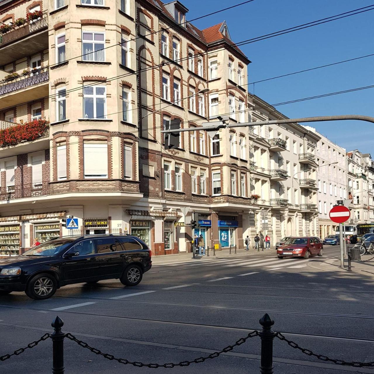 Very Berry - Garbary 27 - Apartament Z Balkonem, Old City, Check In 24H Apartment Познан Екстериор снимка