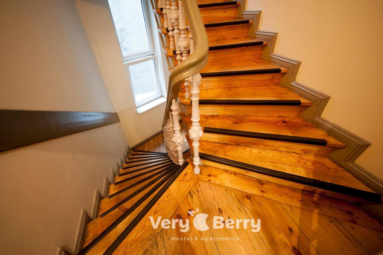 Very Berry - Garbary 27 - Apartament Z Balkonem, Old City, Check In 24H Apartment Познан Екстериор снимка