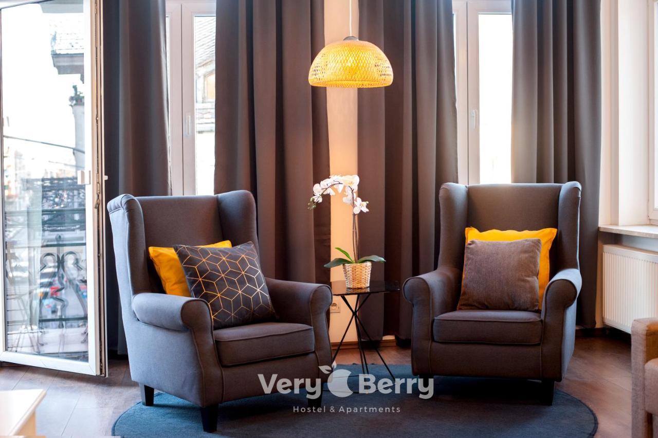 Very Berry - Garbary 27 - Apartament Z Balkonem, Old City, Check In 24H Apartment Познан Екстериор снимка